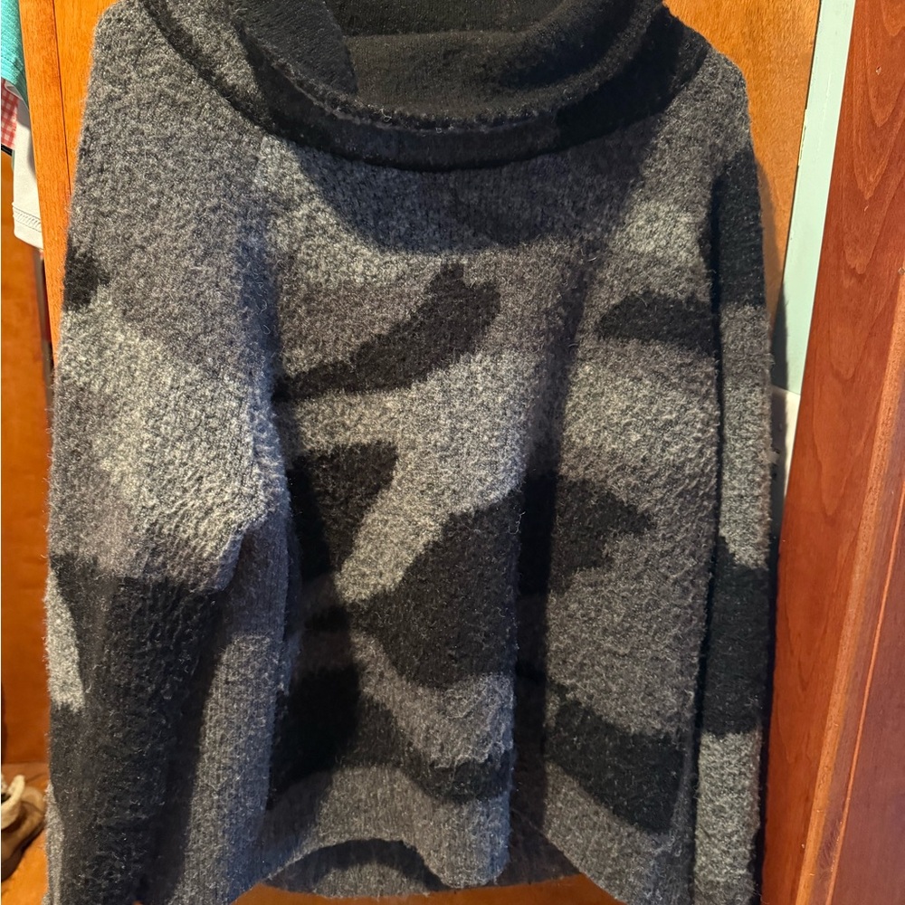 Aqua Charcoal and Black Patterned Turtleneck Sweater